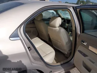 2008 Lincoln MKZ with VIN 3LNHM26T58R612044, listed as a IAAI auction lot 40587430 with 114,363 mi miles. Bid and sale history available at carsss.com. Image 8.