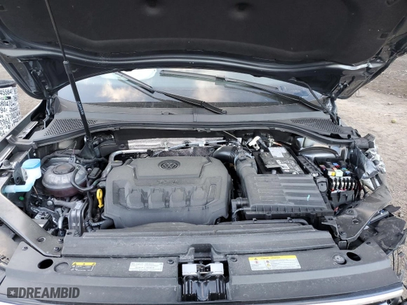 2024 Volkswagen Tiguan SEL R-Line with VIN 3VV4B7AX9RM160230, listed as a Copart auction lot 41581845 with 295 mi miles and Salvage Title. Bid and sale history available at carsss.com. Image 11.