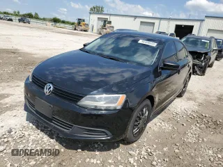2013 Volkswagen Jetta S z VIN 3VW2K7AJ6DM407209, wystawiony jako Copart lot #56408655 z przebiegiem 146 522 mil mil oraz Czysty tytuł • Clean title. Historia ofert i sprzedaży dostępna na DreamBid. Obrazek 1.