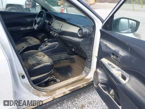 2022 Nissan Kicks S with VIN 3N1CP5BV3NL521872, listed as a IAAI auction lot 41693544 with 1 mi miles. Bid and sale history available at carsss.com. Image 5.