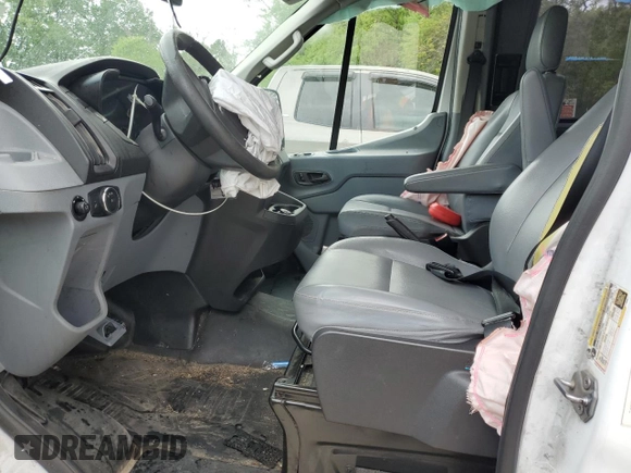 2018 Ford Transit с VIN 1FTYE2CM1JKB06591, выставлен на аукционе Copart как лот 54611555 с пробегом 205 814 миль миль и Списание • Salvage title. История ставок и продаж доступна на DreamBid. Изображение 7.