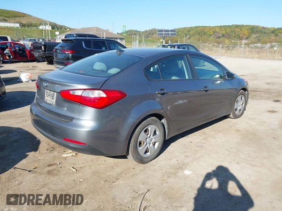 2016 Kia Forte LX with VIN KNAFX4A65G5522312, listed as a IAAI auction lot 40583940 with 114,623 mi miles. Bid and sale history available at carsss.com. Image 4.