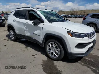 2023 Jeep Compass Latitude Lux с VIN 3C4NJDFN3PT517934, выставлен на аукционе Copart как лот 54015345 с пробегом 13 279 миль миль и Списание • Salvage title. История ставок и продаж доступна на DreamBid. Изображение 4.