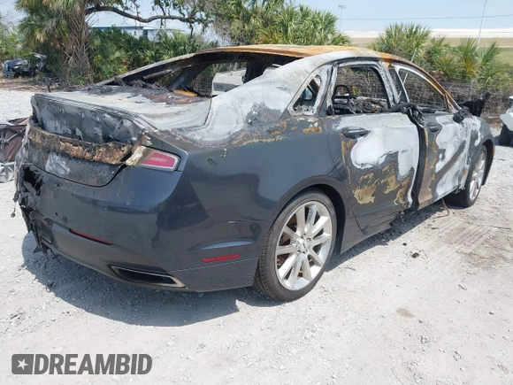 2014 Lincoln MKZ with VIN 3LN6L2J9XER835133, listed as a IAAI auction lot 41865347 with 1 mi miles. Bid and sale history available at carsss.com. Image 4.
