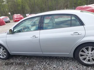 2006 Toyota Avalon XL with VIN 4T1BK36B76U124101, listed as a IAAI auction lot 41859964 with 135,255 mi miles. Bid and sale history available at carsss.com. Image 15.