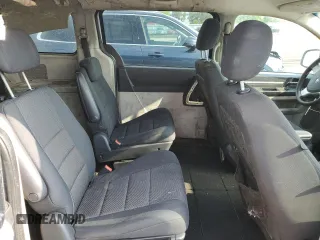 2009 Dodge Grand Caravan SE z VIN 2D8HN44E49R650603, wystawiony jako Copart lot #60442725 z przebiegiem 358 882 mil mil oraz Czysty tytuł • Clean title. Historia ofert i sprzedaży dostępna na DreamBid. Obrazek 11.