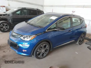 2018 Chevrolet Bolt EV Premier z VIN 1G1FX6S02J4130855, wystawiony jako IAAI lot #42249019 z przebiegiem 38 293 mil mil oraz . Historia ofert i sprzedaży dostępna na DreamBid. Obrazek 2.