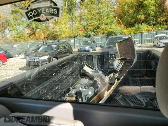 2003 Chevrolet Silverado 1500 with VIN 1GCEC14V03Z269270, listed as a Copart auction lot 74740734 with 101,254 mi miles and Salvage Title. Bid and sale history available at carsss.com. Image 10.