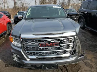 2022 GMC Canyon 4WD Denali with VIN 1GTG6EENXN1223923, listed as a Copart auction lot 46673415 with 30,495 mi miles and Salvage Title. Bid and sale history available at carsss.com. Image 5.