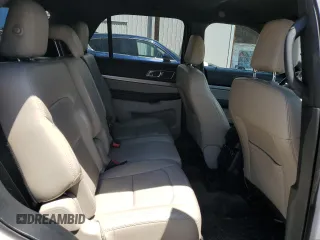 2019 Ford Explorer XLT с VIN 1FM5K8DH9KGB39466, выставлен на аукционе Copart как лот 57550685 с пробегом 105 121 миль миль и Списание • Salvage title. История ставок и продаж доступна на DreamBid. Изображение 11.
