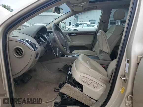 2007 Audi Q7 Premium с VIN WA1BY74L67D040062, выставлен на аукционе Copart как лот 61904725 с пробегом 120 075 миль миль и Списание • Salvage title. История ставок и продаж доступна на DreamBid. Изображение 7.