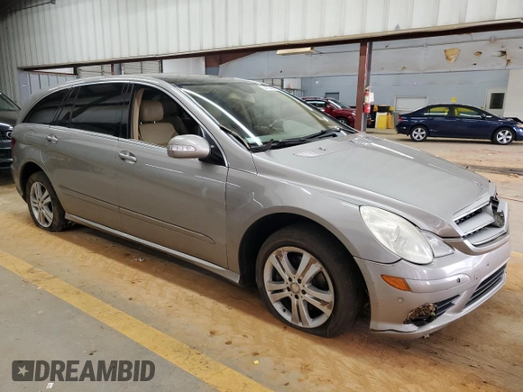 2008 Mercedes-Benz R 3.5L with VIN 4JGCB56E58A074460, listed as a Copart auction lot 84403464 with 296,644 mi miles and Salvage title. Bid and sale history available at DreamBid. Image 4.