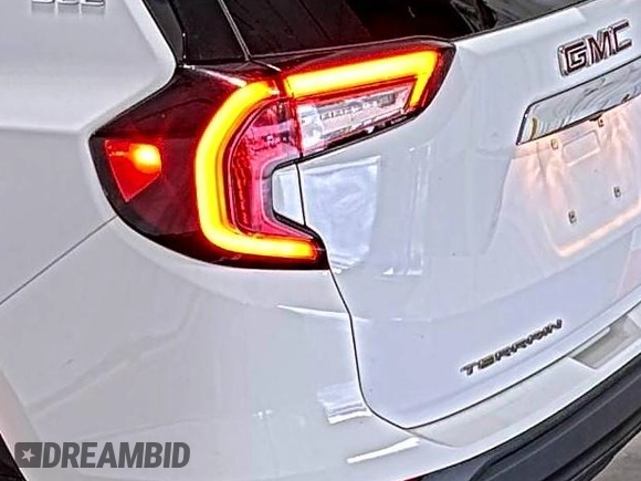 2022 GMC Terrain SLE z VIN 3GKALMEV9NL212210, wystawiony jako IAAI lot #42569102 z przebiegiem 71 097 mil mil oraz . Historia ofert i sprzedaży dostępna na DreamBid. Obrazek 24.