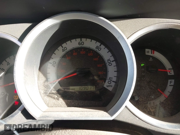 2013 Toyota Tacoma PreRunner z VIN 3TMKU4HN6DM038078, wystawiony jako IAAI lot #41397637 z przebiegiem 109 017 mil mil oraz . Historia ofert i sprzedaży dostępna na DreamBid. Obrazek 7.