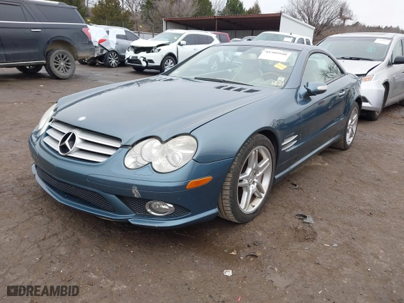 2007 Mercedes-Benz SL-Class 5.5L V8 with VIN WDBSK71F57F134135, listed as a IAAI auction lot 41509940 with 85,134 mi miles. Bid and sale history available at carsss.com. Image 18.