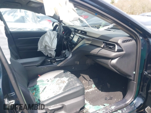 2020 Toyota Camry SE z VIN 4T1G11BKXLU002444, wystawiony jako IAAI lot #41948501 z przebiegiem 53 902 mil mil oraz . Historia ofert i sprzedaży dostępna na DreamBid. Obrazek 5.
