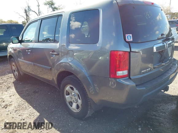 2011 Honda Pilot LX with VIN 5FNYF4H29BB031413, listed as a IAAI auction lot 42141970 with Not Provided miles and . Bid and sale history available at DreamBid. Image 3.