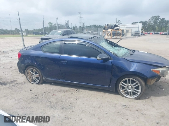 2006 Scion tC z VIN JTKDE177260103580, wystawiony jako IAAI lot #41953048 z przebiegiem 229 007 mil mil oraz . Historia ofert i sprzedaży dostępna na DreamBid. Obrazek 13.