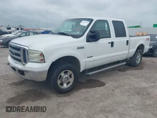 2006 Ford Super Duty F-250 XL with VIN 1FTSW21P76EB12899, listed as a IAAI auction lot 42137172 with 211,705 mi miles. Bid and sale history available at carsss.com. Image 17.