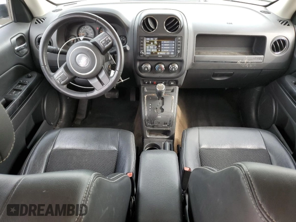 2017 Jeep Patriot Sport SE z VIN 1C4NJRBB1HD167915, wystawiony jako Copart lot #52295385 z przebiegiem 142 735 mil mil oraz Szkoda całkowita • Salvage title. Historia ofert i sprzedaży dostępna na DreamBid. Obrazek 8.