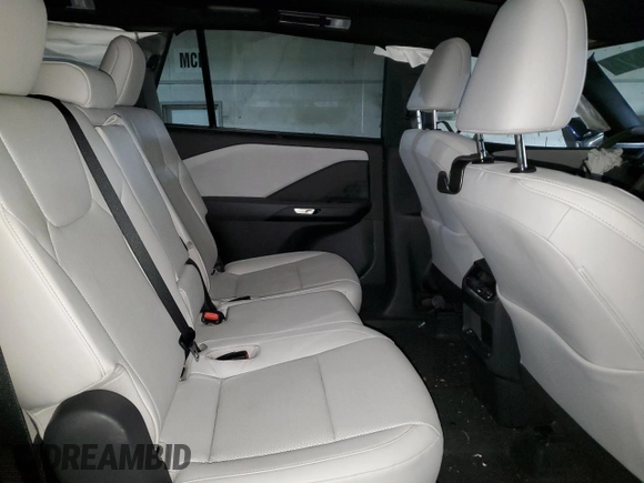 2024 Lexus TX 350 z VIN 5TDAAAB69RS012327, wystawiony jako Copart lot #46971175 z przebiegiem Nie podano mil oraz Szkoda całkowita • Salvage title. Historia ofert i sprzedaży dostępna na DreamBid. Obrazek 11.