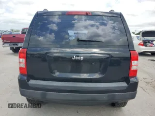2014 Jeep Patriot Sport with VIN 1C4NJPBA8ED749968, listed as a Copart auction lot 61550455 with 132,892 mi miles and Salvage title. Bid and sale history available at DreamBid. Image 6.