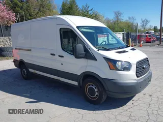 2018 Ford Transit with VIN 1FTYR2CM1JKB39451, listed as a IAAI auction lot 42150658 with 77,688 mi miles. Bid and sale history available at carsss.com. Image 1.