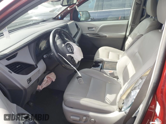 2019 Toyota Sienna XLE Auto Access Seat with VIN 5TDYZ3DC7KS979403, listed as a Copart auction lot 48620655 with 0 mi miles and Salvage Title. Bid and sale history available at carsss.com. Image 7.