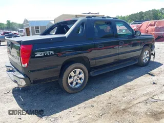 2003 Chevrolet Avalanche with VIN 3GNEC13T03G327322, listed as a IAAI auction lot 42309223 with 223,727 mi miles and . Bid and sale history available at DreamBid. Image 4.