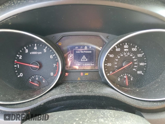 2017 Kia Sedona LX with VIN KNDMB5C1XH6335661, listed as a Copart auction lot 51413225 with 133,903 mi miles and Salvage Title. Bid and sale history available at DreamBid. Image 9.