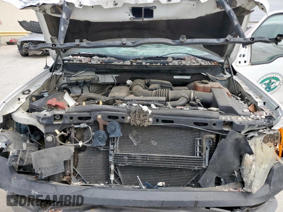 2009 Ford F-150 XL z VIN 1FTPF12V79KB25851, wystawiony jako Copart lot #51171435 z przebiegiem 104 831 mil mil oraz Szkoda całkowita • Salvage title. Historia ofert i sprzedaży dostępna na DreamBid. Obrazek 11.