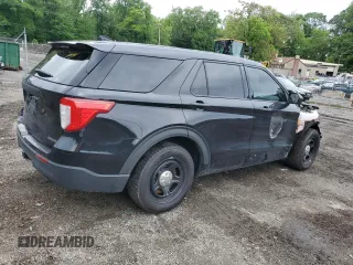 2021 Ford Police Interceptor Utility z VIN 1FM5K8AB3MGC44099, wystawiony jako Copart lot #56472655 z przebiegiem 79 701 mil mil oraz Tytuł czysty. Historia ofert i sprzedaży dostępna na DreamBid. Obrazek 3.