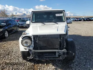 2017 Mercedes-Benz G-Class AMG G 63 with VIN WDCYC7DF9HX263098, listed as a Copart auction lot 82479514 with 32,384 mi miles and Salvage Title. Bid and sale history available at carsss.com. Image 5.
