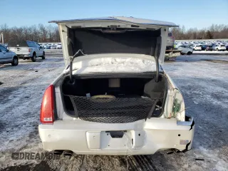 2007 Cadillac DTS Luxury I z VIN 1G6KD57Y57U223002, wystawiony jako Copart lot #87247984 z przebiegiem Nie podano mil oraz Szkoda całkowita • Salvage title. Historia ofert i sprzedaży dostępna na DreamBid. Obrazek 6.