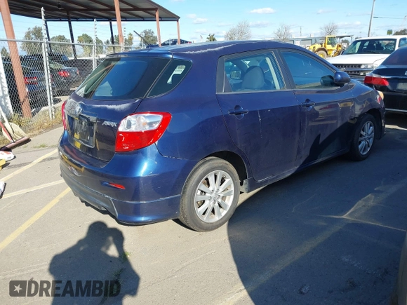 2010 Toyota Matrix z VIN 2T1KU4EE7AC242574, wystawiony jako IAAI lot #41799126 z przebiegiem 116 782 mil mil oraz . Historia ofert i sprzedaży dostępna na DreamBid. Obrazek 4.