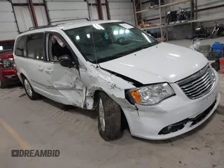 2016 Chrysler Town & Country Touring with VIN 2C4RC1BG6GR246078, listed as a IAAI auction lot 41887547 with 147,703 mi miles. Bid and sale history available at carsss.com. Image 1.