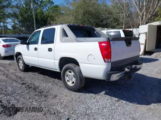 2004 Chevrolet Avalanche Z66 with VIN 3GNEC12TX4G135165, listed as a IAAI auction lot 41704036 with 186,553 mi miles and . Bid and sale history available at DreamBid. Image 3.
