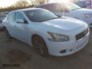 2012 Nissan Maxima 3.5 S with VIN 1N4AA5AP4CC828460, listed as a IAAI auction lot 41420607 with 174,014 mi miles. Bid and sale history available at carsss.com. Image 1.