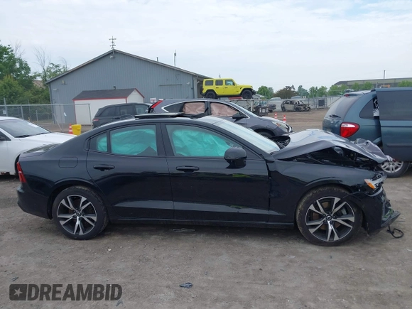 2024 Volvo S60 Core Dark Theme with VIN 7JRL12TK3RG297323, listed as a IAAI auction lot 42514589 with 33,757 mi miles and . Bid and sale history available at DreamBid. Image 13.