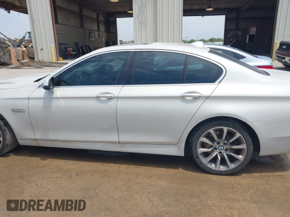 2014 BMW 5 Series 535i with VIN WBA5B1C50ED482866, listed as a IAAI auction lot 41963827 with 150,751 mi miles and . Bid and sale history available at carsss.com. Image 14.