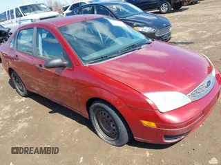 2005 Ford Focus S with VIN 1FAFP34N65W103060, listed as a IAAI auction lot 42015169 with 118,539 mi miles. Bid and sale history available at carsss.com. Image 1.