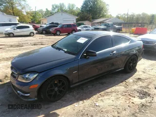 2014 Mercedes-Benz C 250 с VIN WDDGJ4HB0EG255759, выставлен на аукционе IAAI как лот 41967935 с пробегом 146 275 миль миль и . История ставок и продаж доступна на DreamBid. Изображение 18.