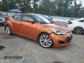 2013 Hyundai Veloster w/Red Int with VIN KMHTC6AD5DU094010, listed as a Copart auction lot 58048795 with 90,455 mi miles and Salvage title. Bid and sale history available at DreamBid. Image 4.