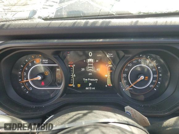 2025 Jeep Wrangler Sahara с VIN 1C4PJXEN4SW534448, выставлен на аукционе Copart как лот 57478615 с пробегом 6 613 миль миль и Чистый • Clean title. История ставок и продаж доступна на DreamBid. Изображение 9.