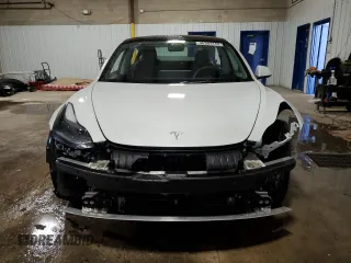 2023 Tesla Model 3 z VIN 5YJ3E1EA4PF475734, wystawiony jako Copart lot #46301445 z przebiegiem 20 643 mil mil oraz Szkoda całkowita • Salvage title. Historia ofert i sprzedaży dostępna na DreamBid. Obrazek 5.
