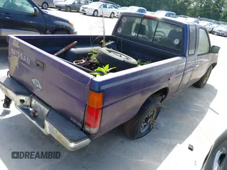 1995 Nissan Frontier XE with VIN 1N6HD16S7SC352383, listed as a IAAI auction lot 42616209 with 209,004 mi miles and . Bid and sale history available at DreamBid. Image 4.
