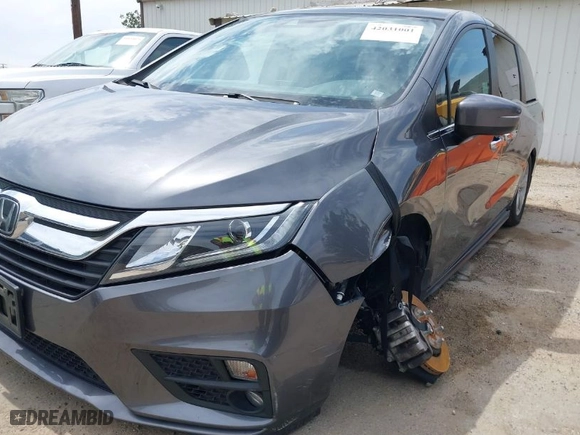 2018 Honda Odyssey EX-L with VIN 5FNRL6H76JB108175, listed as a IAAI auction lot 42031001 with 111,205 mi miles. Bid and sale history available at carsss.com. Image 18.