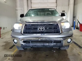 2010 Toyota Tundra с VIN 5TFUM5F11AX006417, выставлен на аукционе Copart как лот 55897725 с пробегом 203 892 миль миль и Списание • Salvage title. История ставок и продаж доступна на DreamBid. Изображение 5.