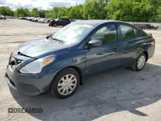 2017 Nissan Versa SV z VIN 3N1CN7AP3HL870121, wystawiony jako Copart lot #57653475 z przebiegiem 164 078 mil mil oraz Szkoda całkowita • Salvage title. Historia ofert i sprzedaży dostępna na DreamBid. Obrazek 1.