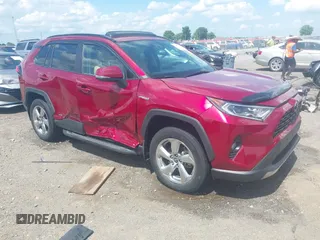 2021 Toyota RAV4 Hybrid LE z VIN 4T3B6RFV4MU063117, wystawiony jako IAAI lot #42462144 z przebiegiem 27 462 mil mil oraz . Historia ofert i sprzedaży dostępna na DreamBid. Obrazek 1.